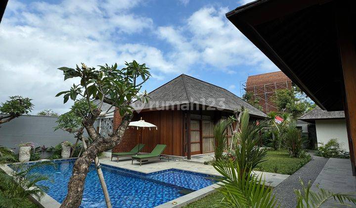 Villa Asri Style Ubud Dekat Pantai Padang - Padang 1