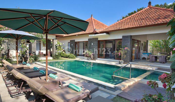 VILLA MEWAH LOKASI STRATEGIS HANYA 6 MENIT KE GWK 2