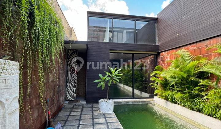 Minimalist Villa with a Strategic Location Near Jimbaran Beach