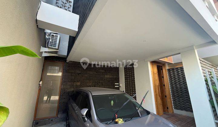Villa Tropical Modern Dengan Lingkungan Tenang Hanya 2 Menit Ke Atlas Beach Club