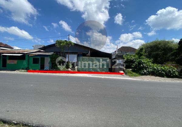 Strategic Commercial Land for Sale at Padangsambian Kaja, Good Access and Busy Area