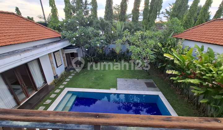 Spacious 5 Are Villa Comfortable in Bumbak Umalas Large Garden Pet Friendly Semi Furnished