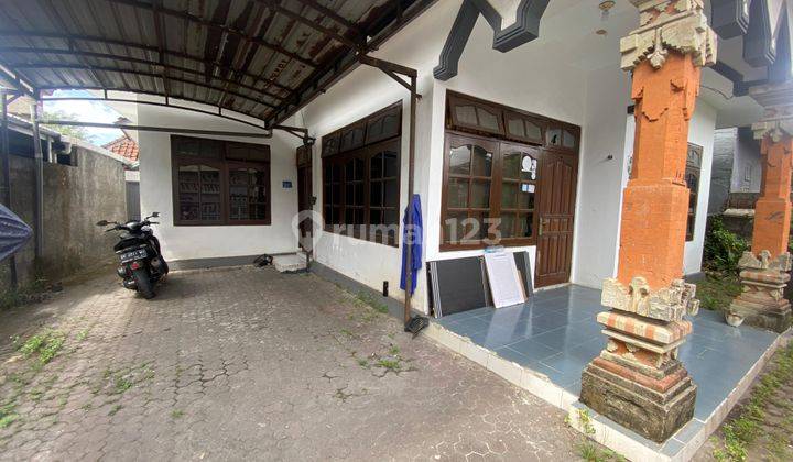 House on Jalan Gunung Batukaru Monang Maning Cheap Land Area 2.2 Are Area Comfortable and Strategic 2