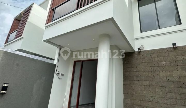 Rumah 2 Lantai Siap Huni di Saridana Denpasar Utara Dekat Citraland Area Nyaman Akses Jalan Lebar Rumah 2 Lantai Siap Huni di Saridana Denpasar Utara Dekat Citraland Area Nyaman Akses Jalan Lebar