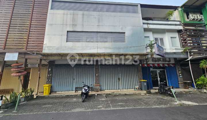 3-Story Shop House on Sunset Road Kuta, Affordable, Strategic Location Near Kuta and Airport, Suitable for Various Businesses. 2
