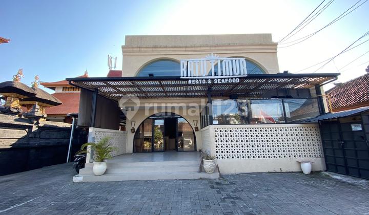 Former Cafe Building in Mertanadi Kerobokan Seminyak Strategic Area, Suitable for a Cafe or Yoga and Pilates Studio.