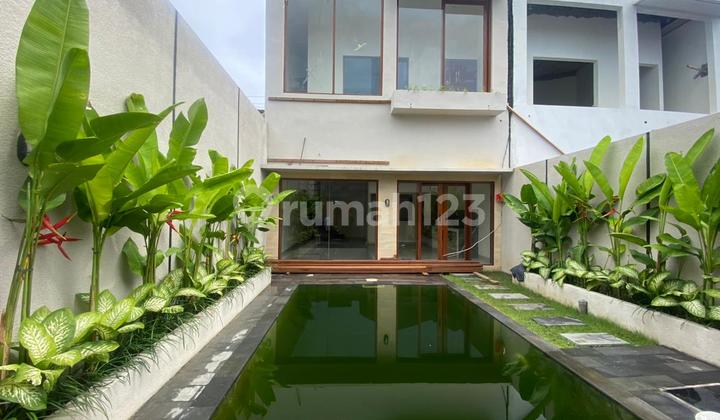 2 Unit Rumah Semi Villa di Cokroaminoto Belakang Rs Surya Husada Dekat ke Taman Rama School Unfurnished SHM