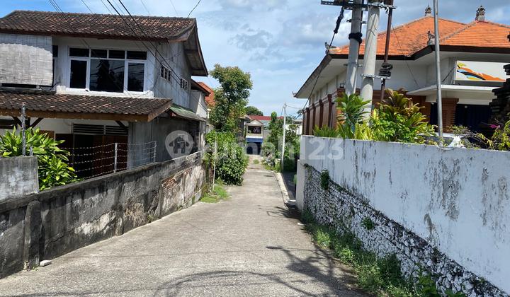 House for Sale on By Pass Ngurah Rai Sanur, Wide Access, Premium and Strategic Area, Freehold Title 2