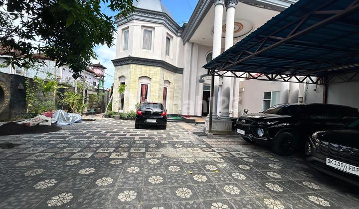 Rumah Mewah Siap Huni Di Jalan Utama Merdeka Kuta Dekat Ke Silom Hospital Dan Sunset Road Area Elit Dan Premium