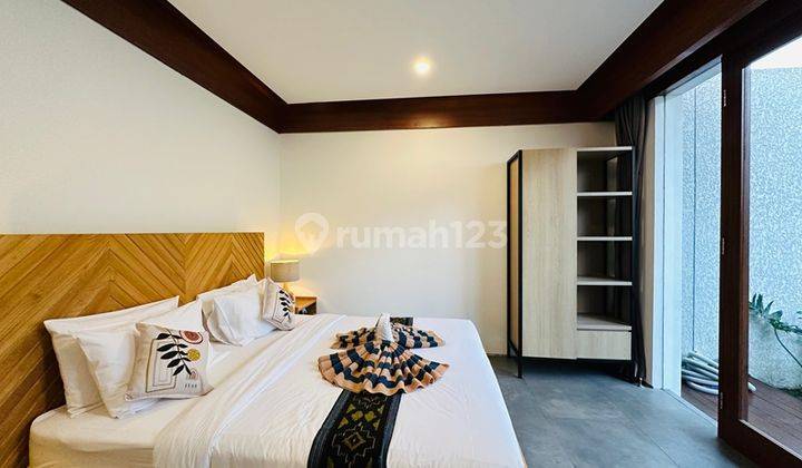 kamar tidur villa cantik furnished siap huni