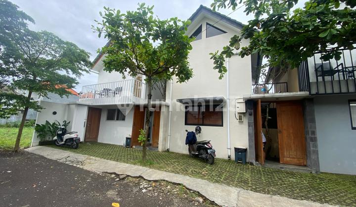 Mezzanine 1 Bedroom House in Sedap Malam Sanur, Furnished in Industrial Style, Comfortable, Close to the Beach. 2