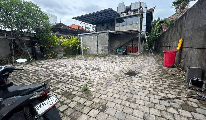 Disewakan Bangunan Komersial 2 Lantai Di Jalan Utama By Pass Sanur Area Komersial Parkir Luas  2