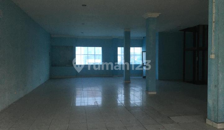 3-Story Shop House on Main Road Gatsu Denpasar Commercial Area 2