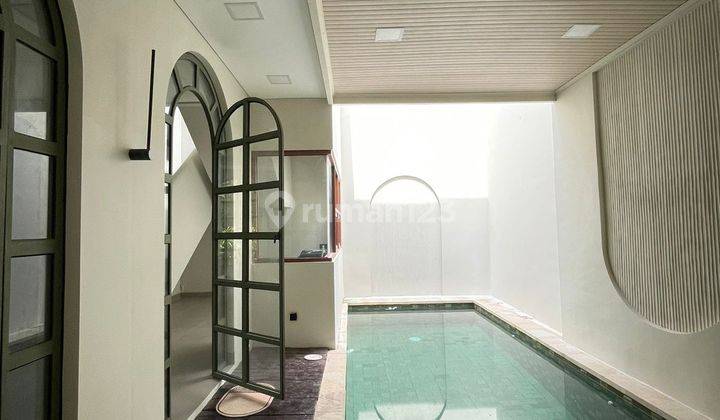 Villa Cantik Gaya American Classic di Subak Sari Berawa Canggu Furnished Siap Huni Area Nyaman  2