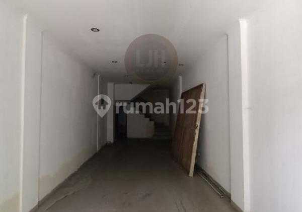 Cocok Untuk Kantor atau Bisnis! Ruko di Kawasan Denpasar Barat, Akses Mudah dan Terletak di Area Ramai 2