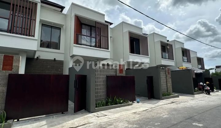2-Story House Ready to Occupied in Saridana North Denpasar Near Citraland Area Comfortable with Wide Road Access 2