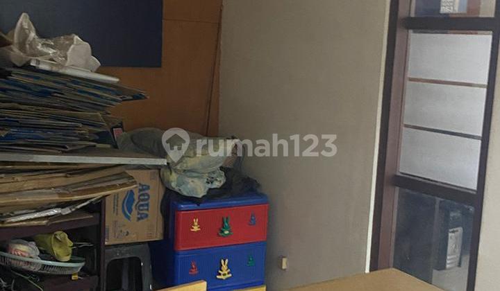 2.5 Story Shop House on Main Street Puputan Renon Area, Very Strategic and Commercial, Low Price 2