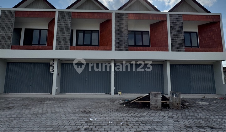 New 2-Story Shop House in North Kebo Iwa, Affordable Price, Commercial Area, Freehold Title