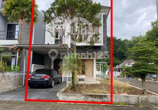 Modern Design House At Tabanan With Paved Road Access In Residential Area, Close To Tabanan City And Alas Kedaton