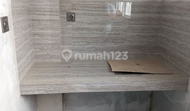 2-Story Shop House, 2 Are in Mahendradata Denpasar, Commercial Area, Wide Road Access, Suitable for Various Businesses 2