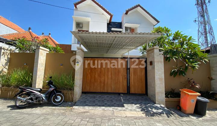 Rumah 2 Lantai Semi Furnished Bagus Terawat di Wirasatya Sanur Tukad Balian Area Nyaman dan Bersih 1