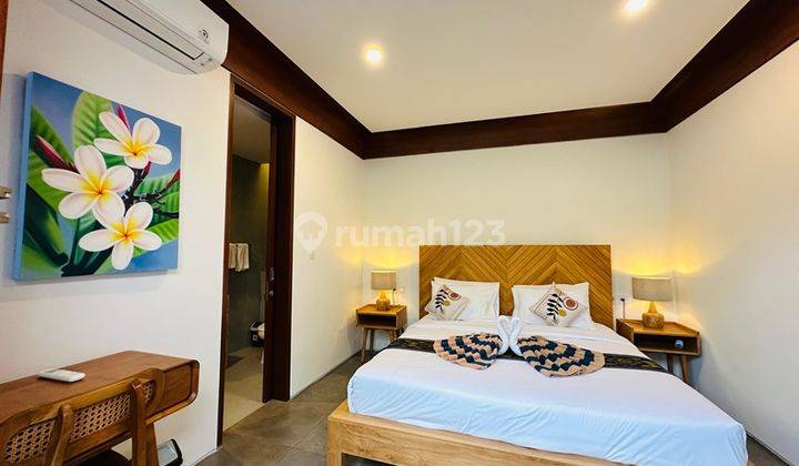 kamar tidur villa cantik furnished siap huni