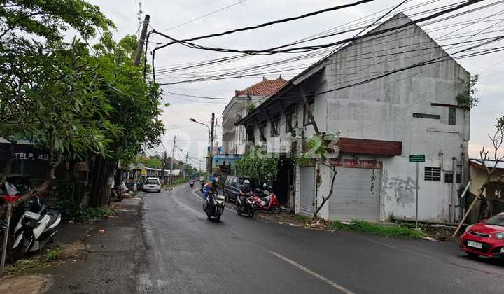 Cheap 2-Story Shophouse in Busy Commercial Area of West Gatsu, Denpasar, Suitable for Various Businesses 2