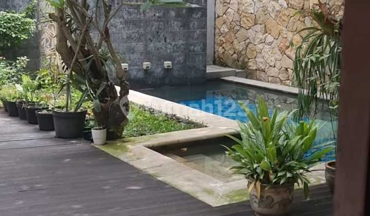 Dijual Cepat Rumah Mewah di Dharmawangsa
Kebayoran Baru
Jakarta Selatan