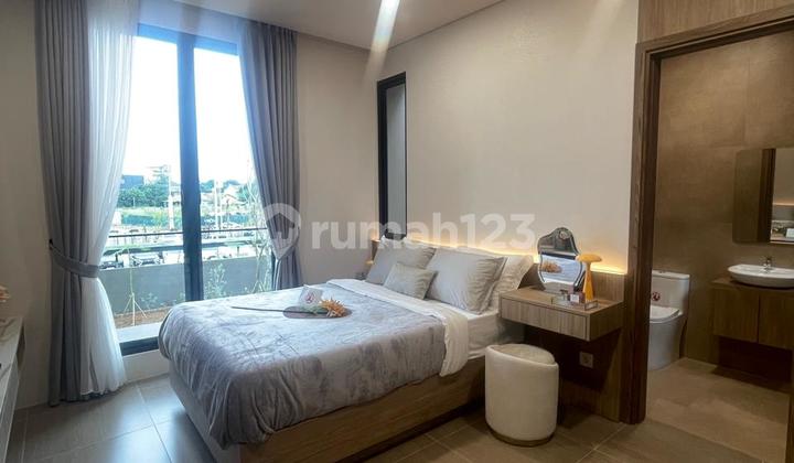 Lokasi Strategis Dekat Sekolah & Mall! Rumah Modern Vireya, Selangkah ke QBig