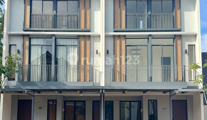 Rumah 3 Lantai Malibu Village Gading Serpong - Brand New, Lokasi Premium BSD-GS