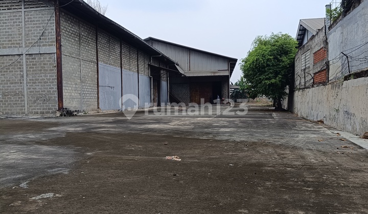 Gudang Di Jual di Jl. Raya Narogong, Rawa Lumbu.