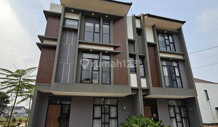 Dijual Rumah 3 Lantai,cukup Booking 5jt Free Biaya-Biaya  2