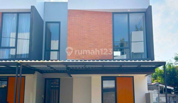 Rumah  2 Lantai Bebas Biaya-Biaya Lokasi Dekat Bintaro & Ke Jaksel 1