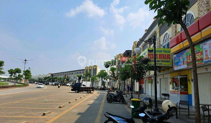 Disewakan Ruko Gandeng Di Jalan Boulevard Parkiran Luas Terbuka 1