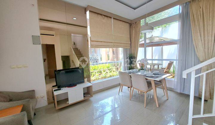 Rumah mewah dua lantai dekat sekolah al azhar dan santo leo 8