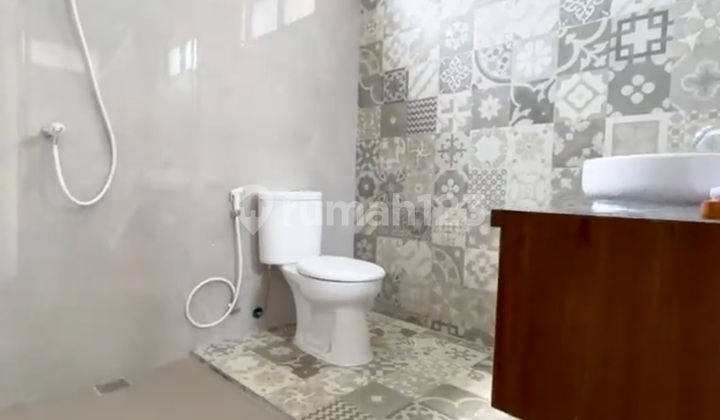 Rumah mewah  fasilitas kolam renang Cluster Kraton Jababeka 2