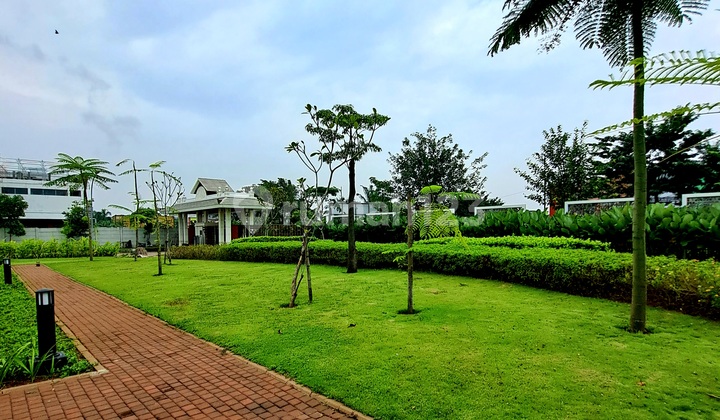 Rumah Mewah 2 Lantai Fasilitas Kolam Renang Di Jababeka 2