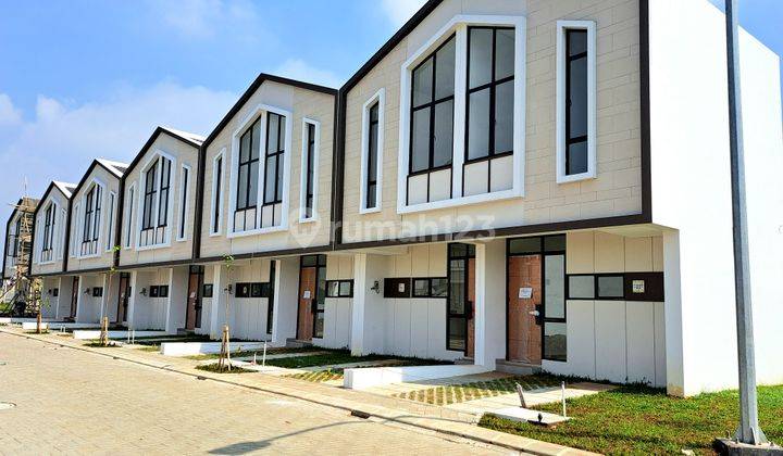 Rumah modern dua lantai di Jababeka dekat stasiun KRL 1