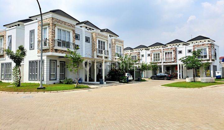 Rumah bagus dijual cepat di cluster Monaco Jababeka 1