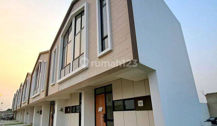 Rumah fungsional tiga kamar siap huni cluster Wimbledon Jababeka 2