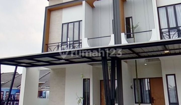 Hunian mewah fasilitas kolam renang Cluster Kraton di Jababeka 2