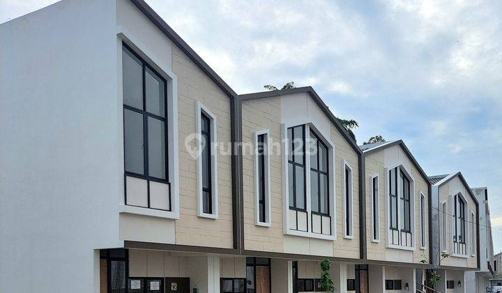 Rumah modern 2 lantai 3 kamar Cluster Wimbledon Jababeka  1