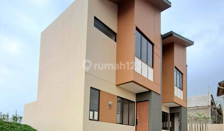 Rumah murah 2 lantai 3 kamar Cluster Ibuki di Jababeka  1