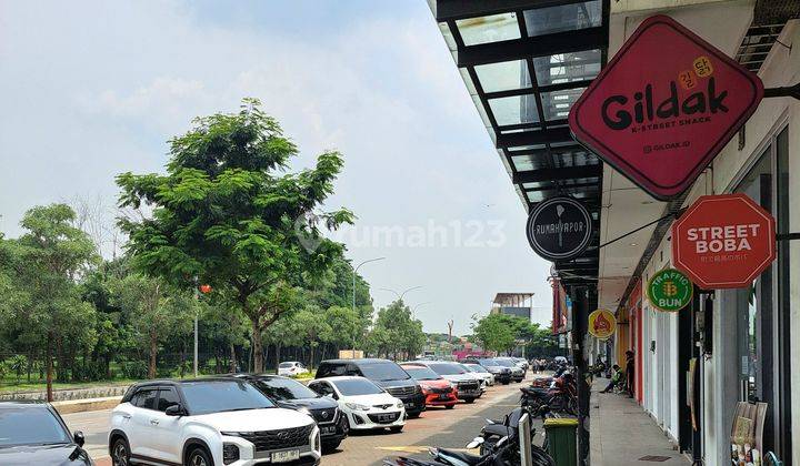 Ruko premium di jalan boulevard parkiran terbuka di CBD Jababeka 2