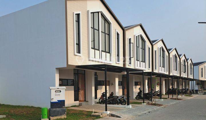 Rumah bagus dan modern 2 lantai fasilitas sport hub di Jababeka 2