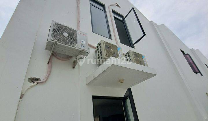 Rumah bagus posisi hook AC terpasang dan sudah kanopi di Jababeka 2