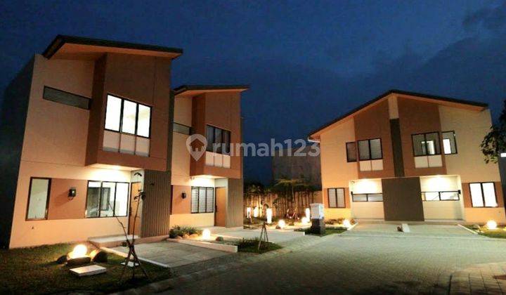 Rumah Modern di lingkungan bagus Cluster Ibuki Jababeka Residence 1