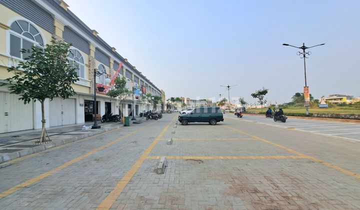Disewakan Ruko Dua Lantai Di Jalan Boulevard Sportcity Jababeka