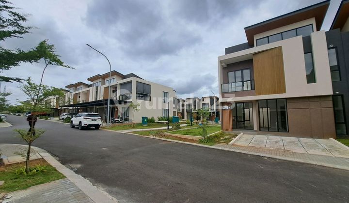 Dijual Rumah Mewah Depan Aeon Mall Deltamas 4+1 Kt dan 3+1 Km