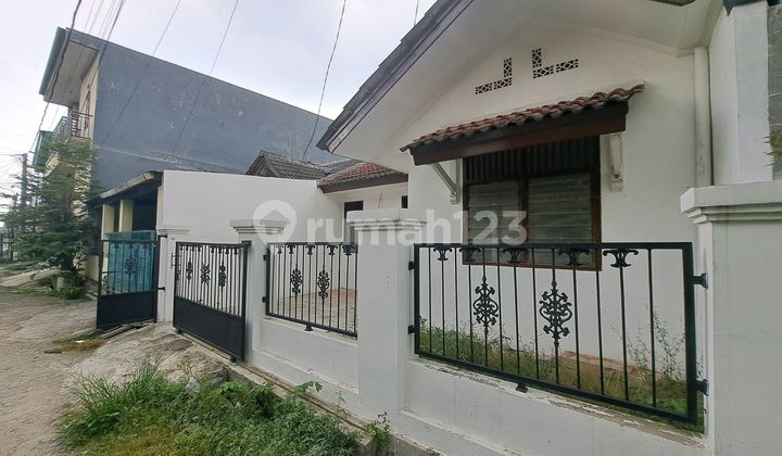 Dijual Murah Rumah Luas Tanah 133 M Dekat Living Plaza Jababeka